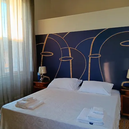 Dimora Sant'allegria 招待所 3*