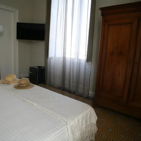 Dimora Sant'allegria 招待所 3*