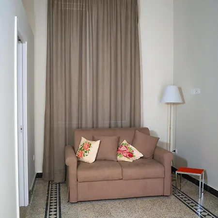 招待所 Dimora Sant'allegria 莱切